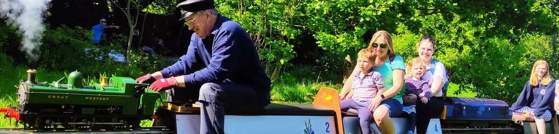 Dave and Western Loco, with Class 37 Assisting, driven by Alice