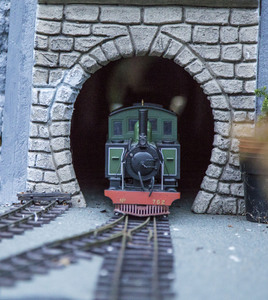 GARDEN RAILWAY